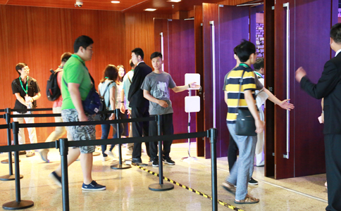 电子签到,高端会议签到,无线签到,上?；嵋榍┑? ></a></dt>
 <dd class=